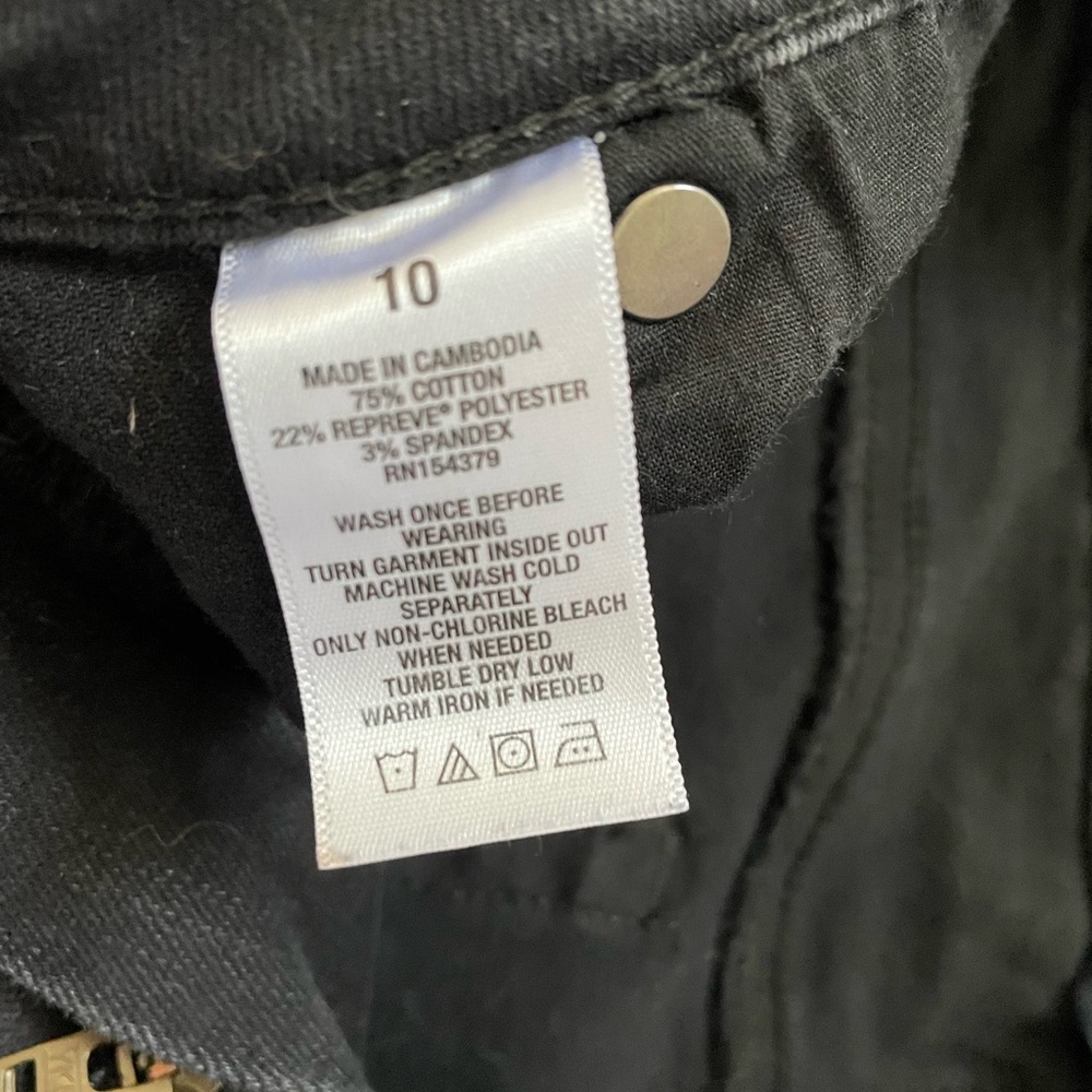 Aeropostale Black Women Shorts